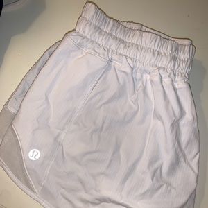 white lulu shorts great condition